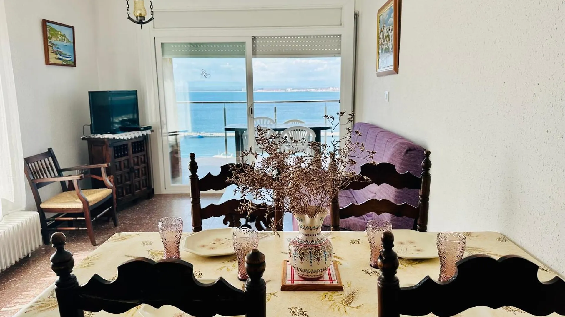 Global Immo 3017 Monaco Apartman Roses 0*,  Spanyolország